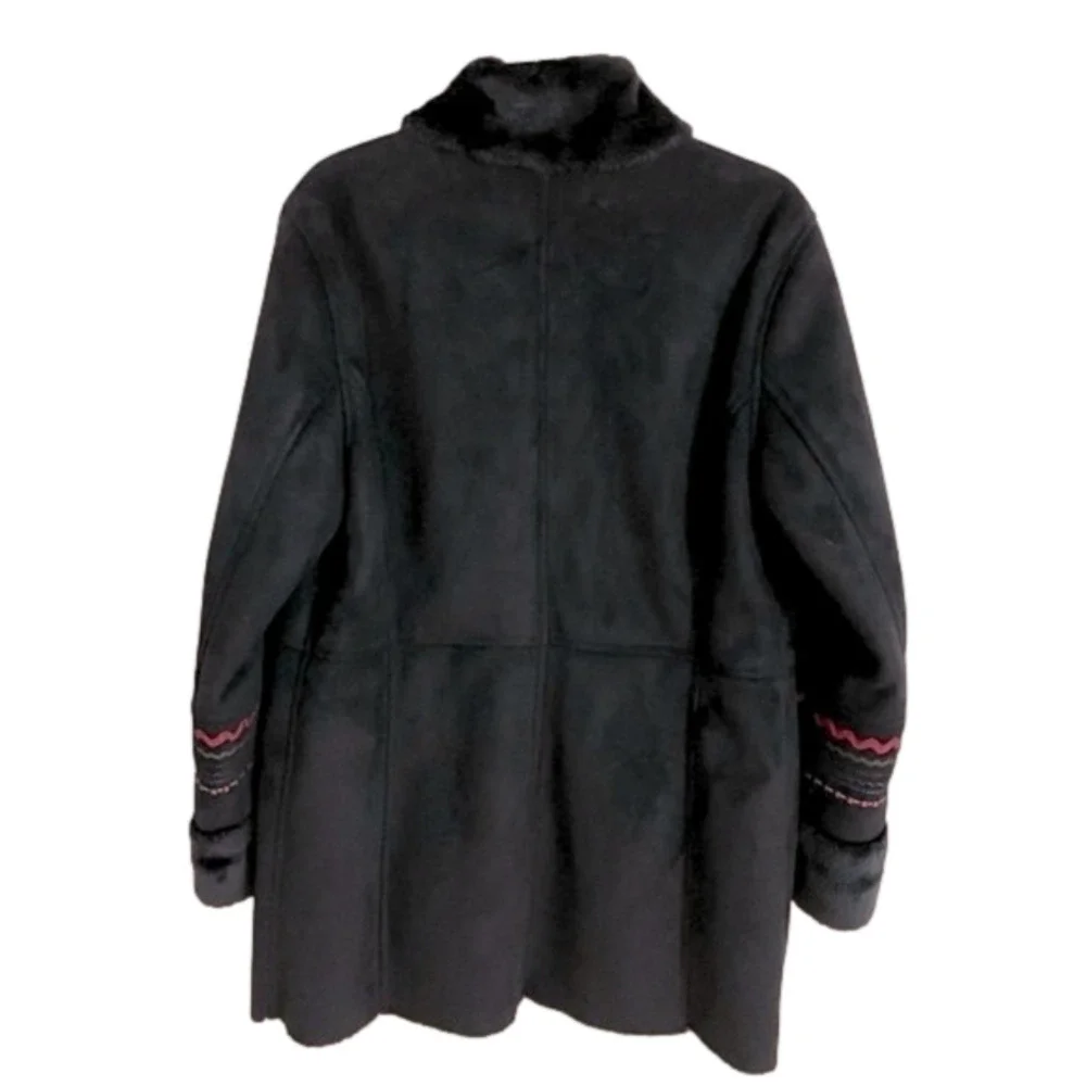 𝅺🎀 UTEX Faux Suede & Faux Fur Embroidered Sleeves Fur Cuffs Hidden Button C… - Picture 2 of 11